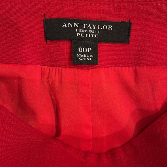 Ann Taylor Wool Blend Mini Skirt Red Size 00P - Picture 4 of 4